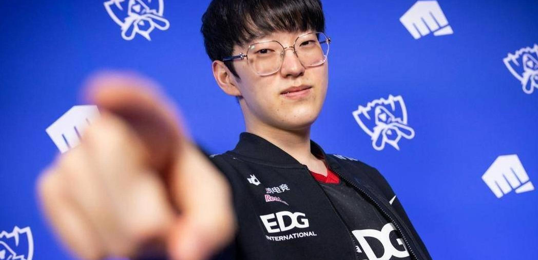 九游app下载链接最新版日本队不断突破！，Scout连续三场比赛得分超过表现优异观众掌声雷动的简单介绍